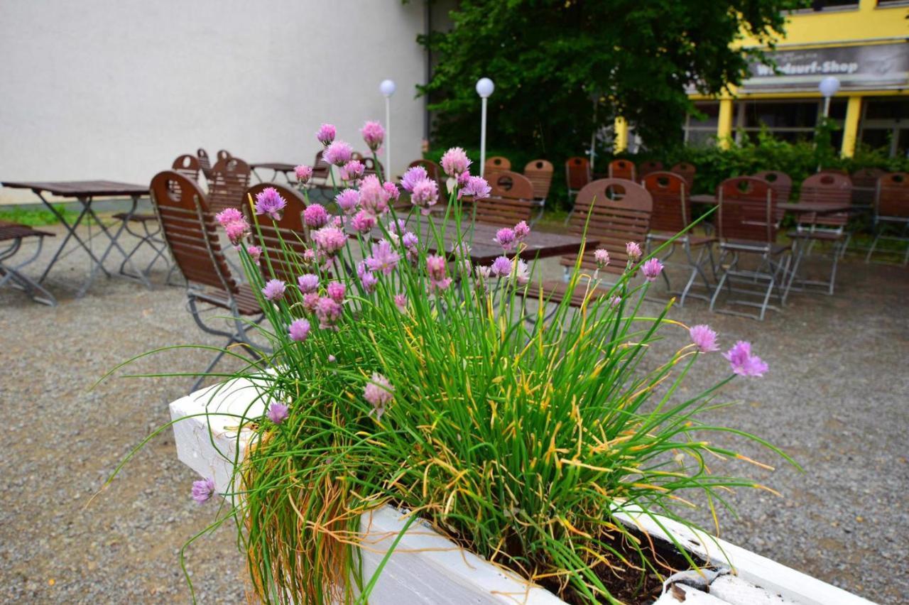 Landhotel Restaurant Deutsche Eiche Grebenstein Exterior photo